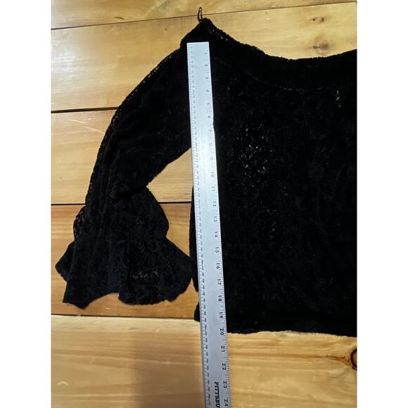 NWT! Free People Women's Sheer Black Lace/Paisley Print Blouse. Size Large - Picture 9 of 10